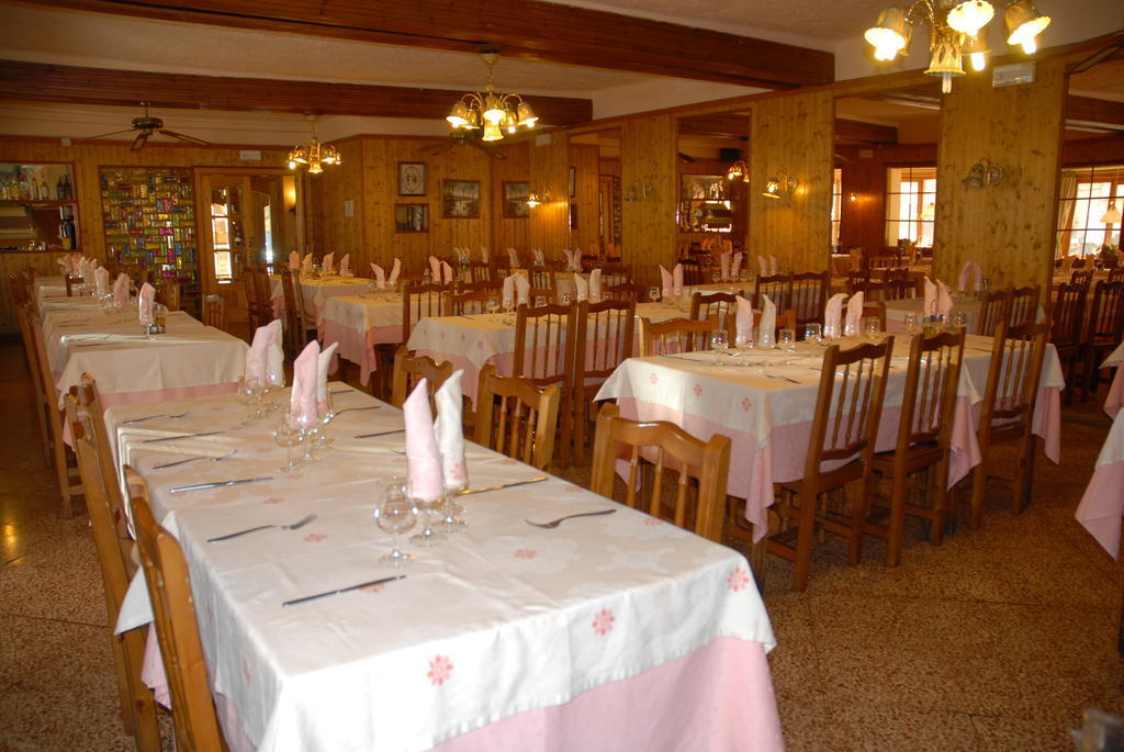 Hotel Europa Les Extérieur photo